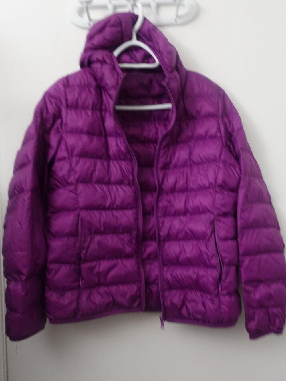packable puffer - Picture 2 of 8